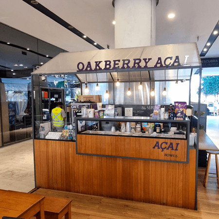 Imagem de interna da loja oakberry